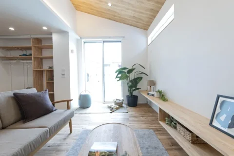 堺市注文住宅　新築・建替え　勾配天井