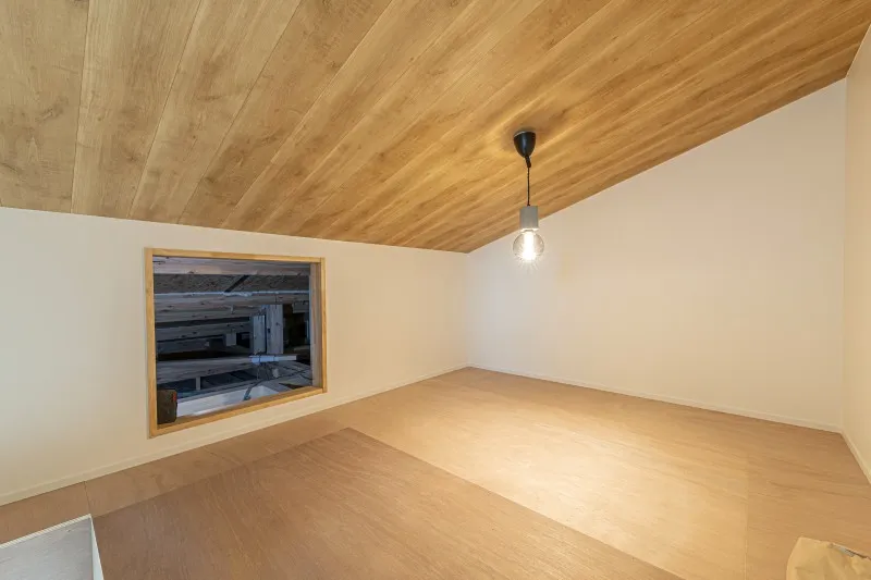 堺市注文住宅　新築・建替え　小屋裏収納
