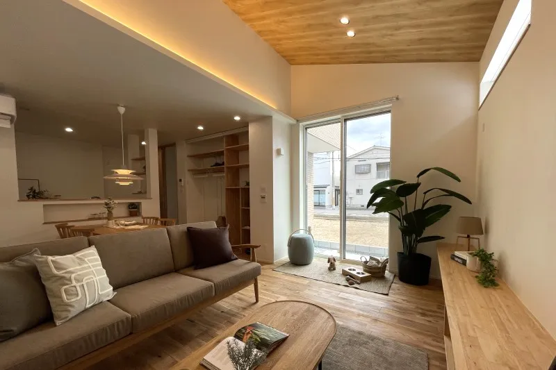 堺市注文住宅　新築・建替え　勾配天井