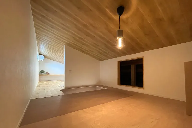 堺市注文住宅　新築・建替え　小屋裏収納