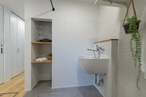 堺市注文住宅　新築・建替え　ランドリーシューターから1階へ